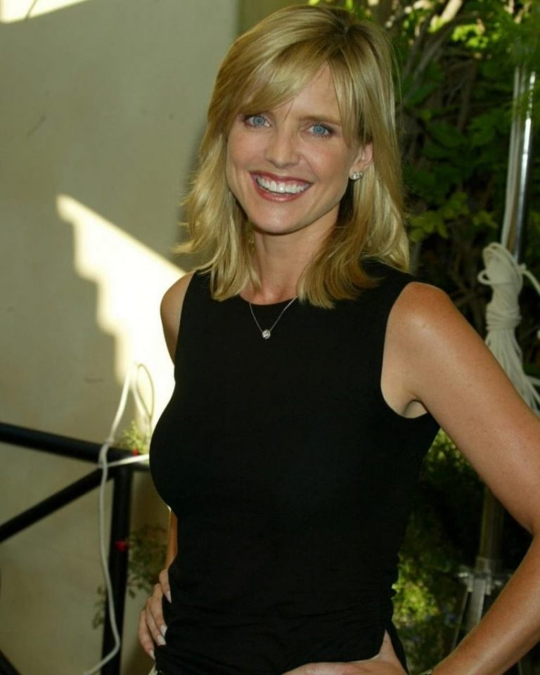 50 Hot Courtney Thorne Smith Photos Will Make Your Day Better.