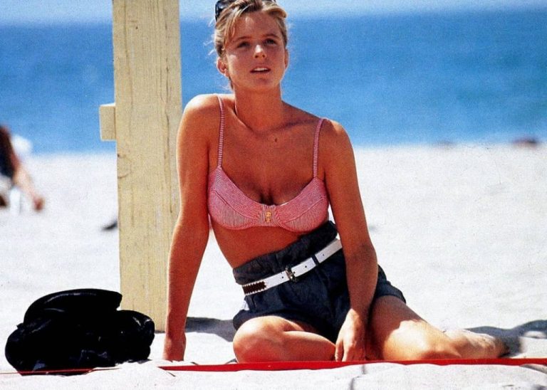 50 Hot Courtney Thorne Smith Photos Will Make Your Day Better - 12thBLOG