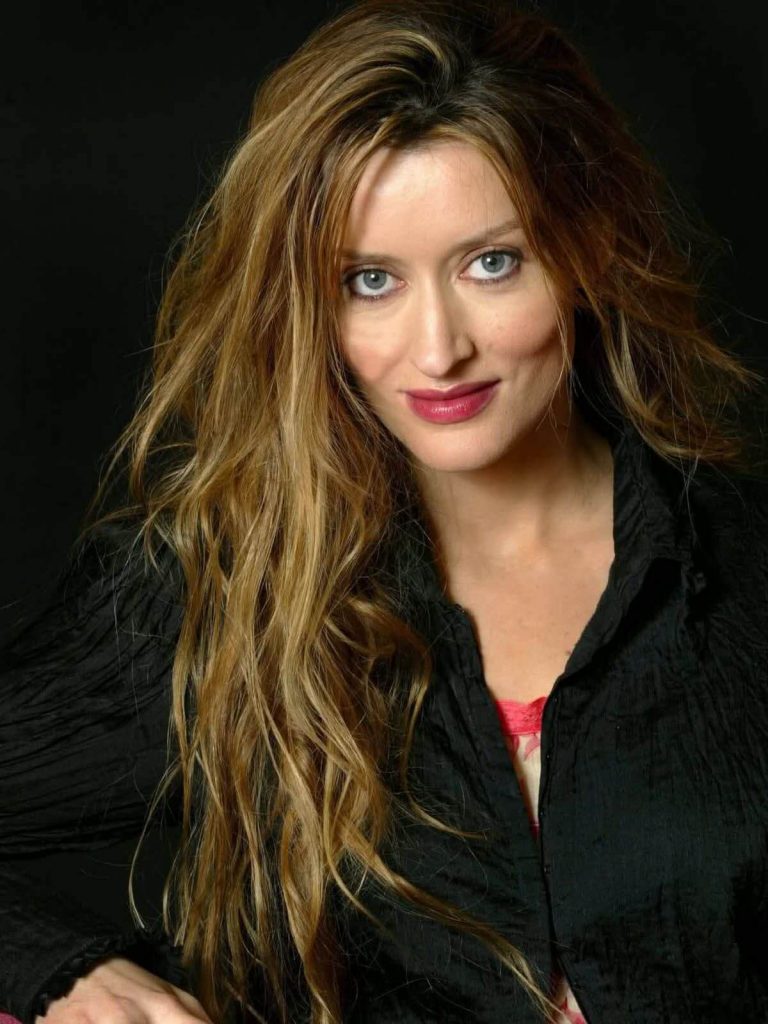 40+ Hot Natascha Mcelhone Photos That Will Make Your Day Better.