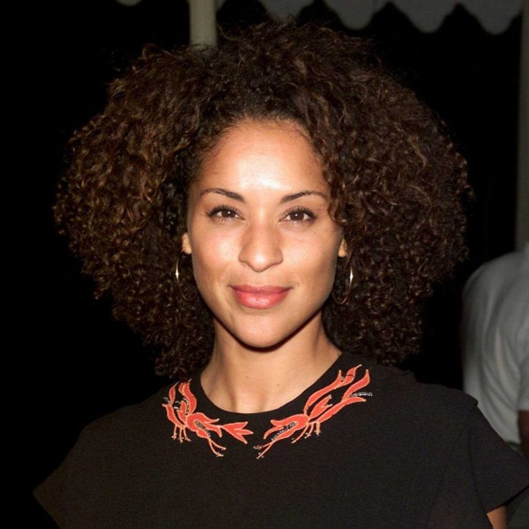 The Hottest Photos Of Karyn Parsons.