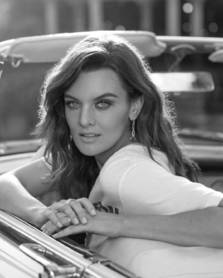 The Hottest Frankie Shaw Photos.