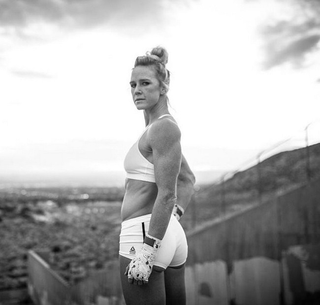 I know these are not Holly Holm nude photos, but they are classy. 