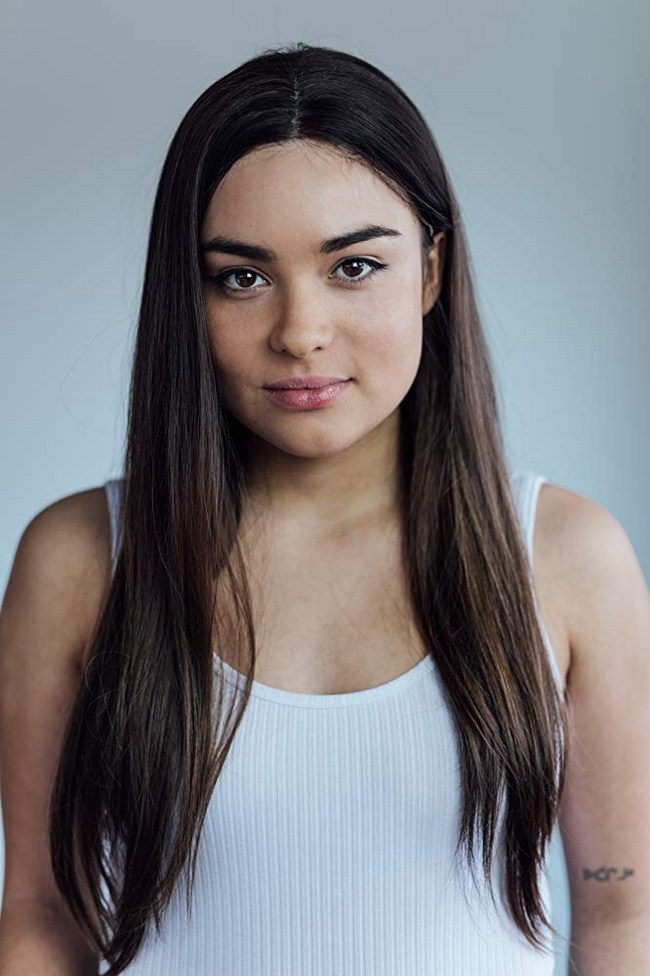 I know these are not Devery Jacobs nude photos, but they are classy. 