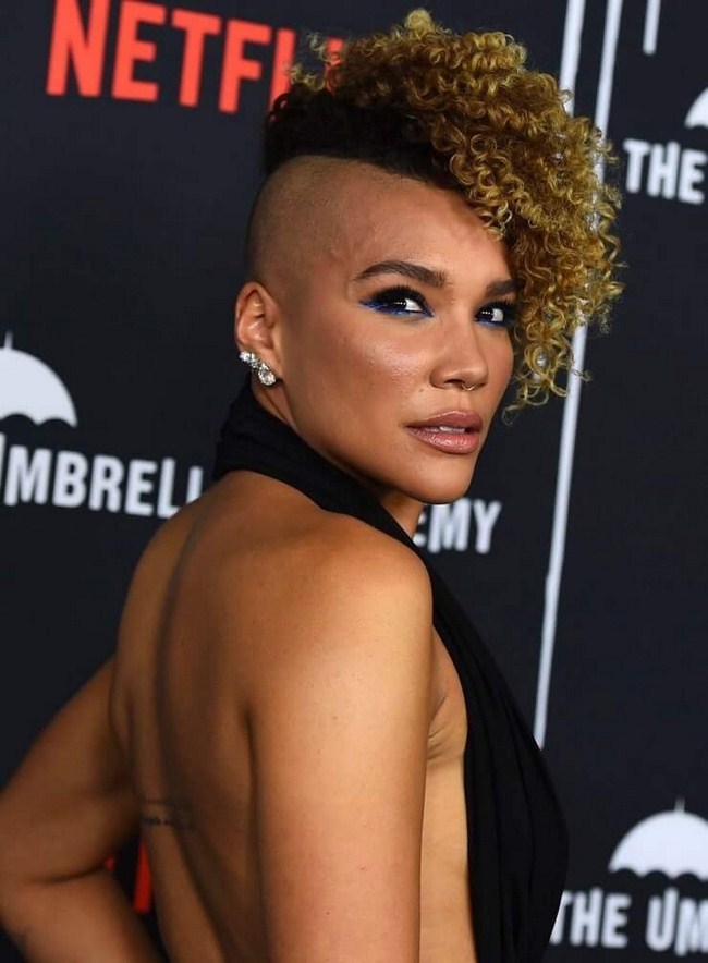 40 Hot And Sexy Emmy Raver-Lampman Photos.