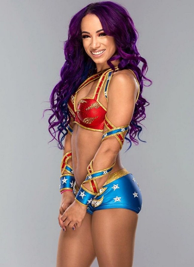 I know these are not Sasha Banks nude photos, but they are classy. 