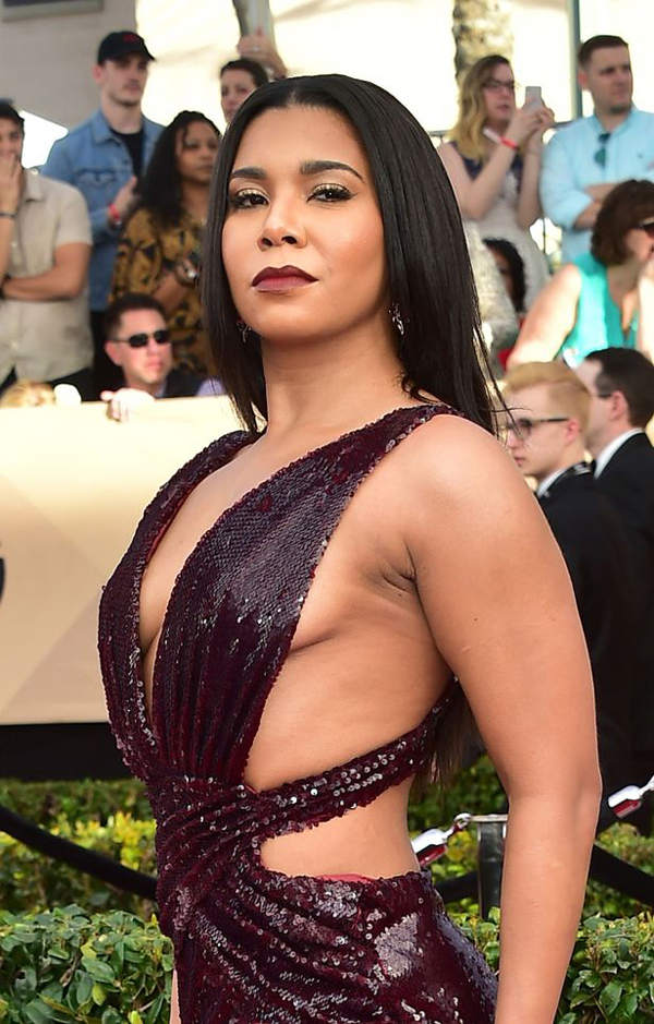 I know these are not Jessica Pimentel nude photos, but they are classy. 