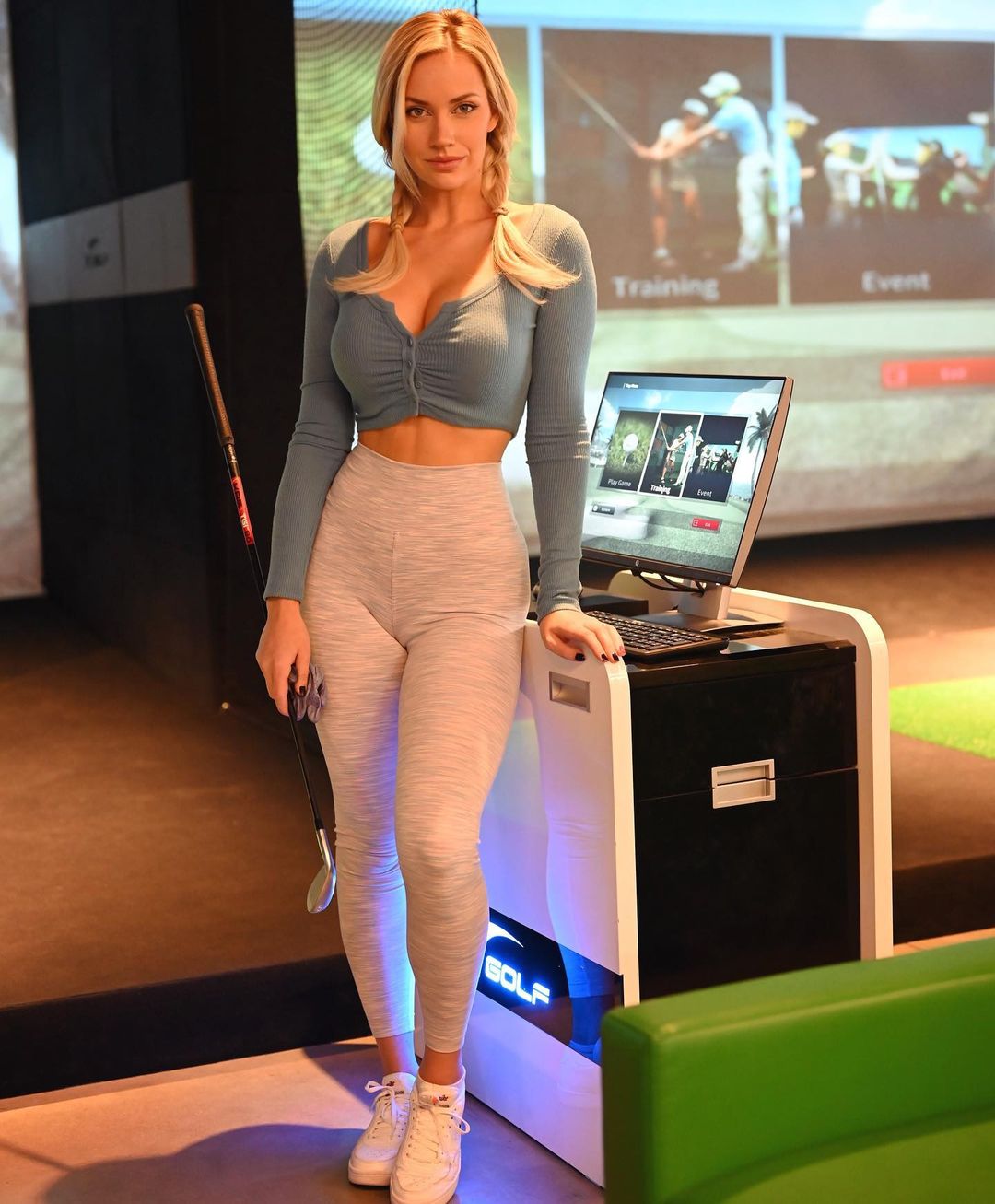 Hot Paige Spiranac Plays Golf In The Bahamas.