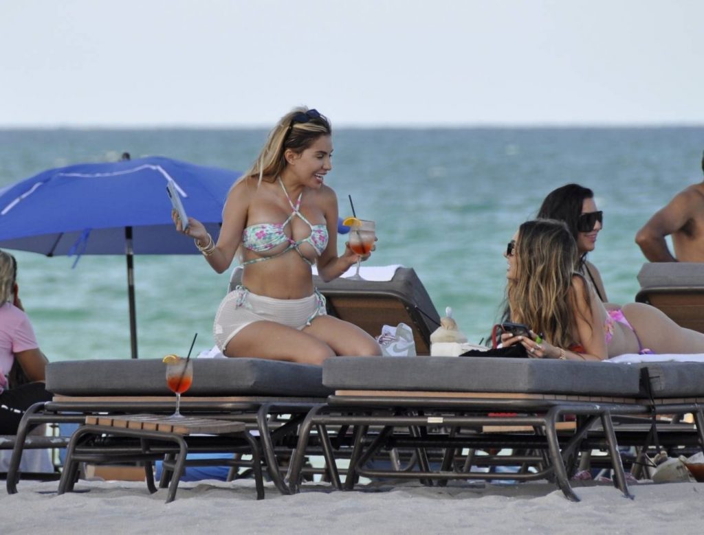 Alexa Dellanos - With Lyna Perez spotted on the beach in Miami.