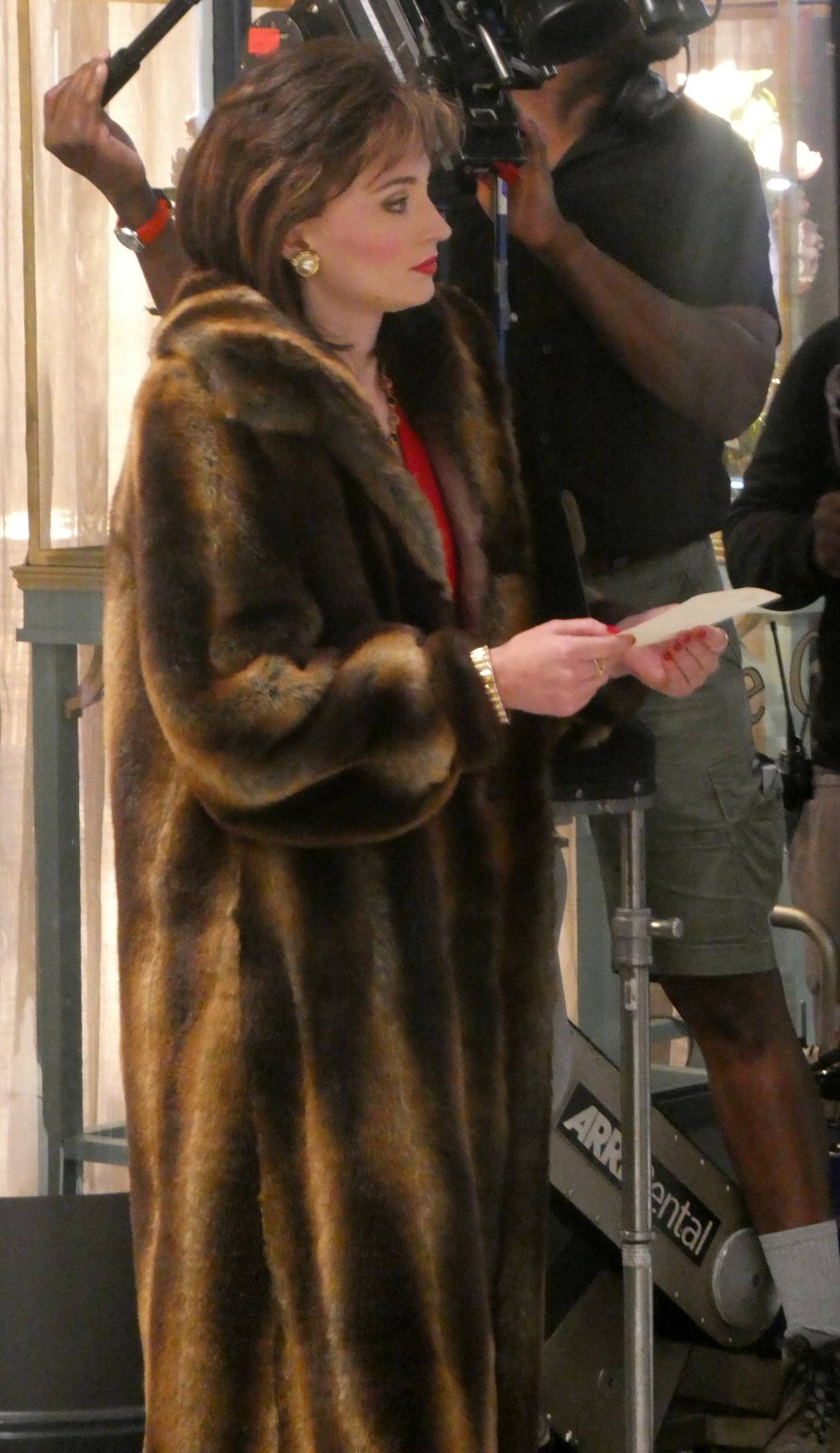 Sophie Turner Spotted Wearing a Chic Fur Coat During the Filming of ...