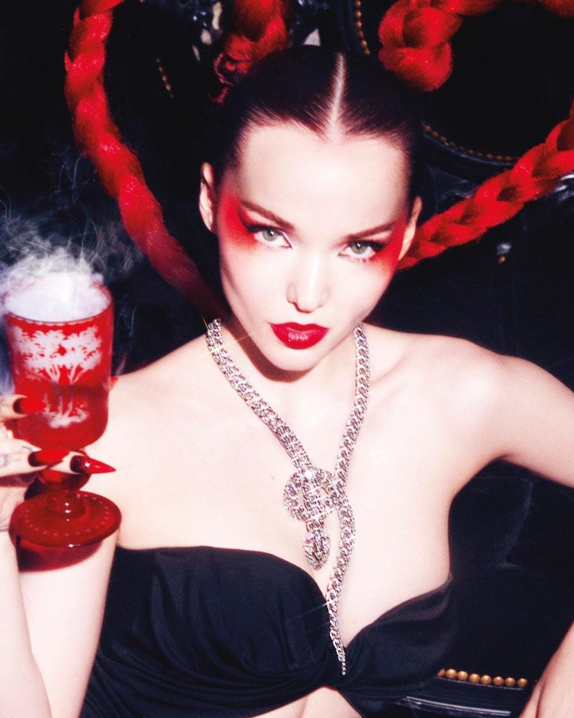 Duff Cameron 19 Mesmerizing Photos of Dove Cameron, Multifaceted American Actress ...